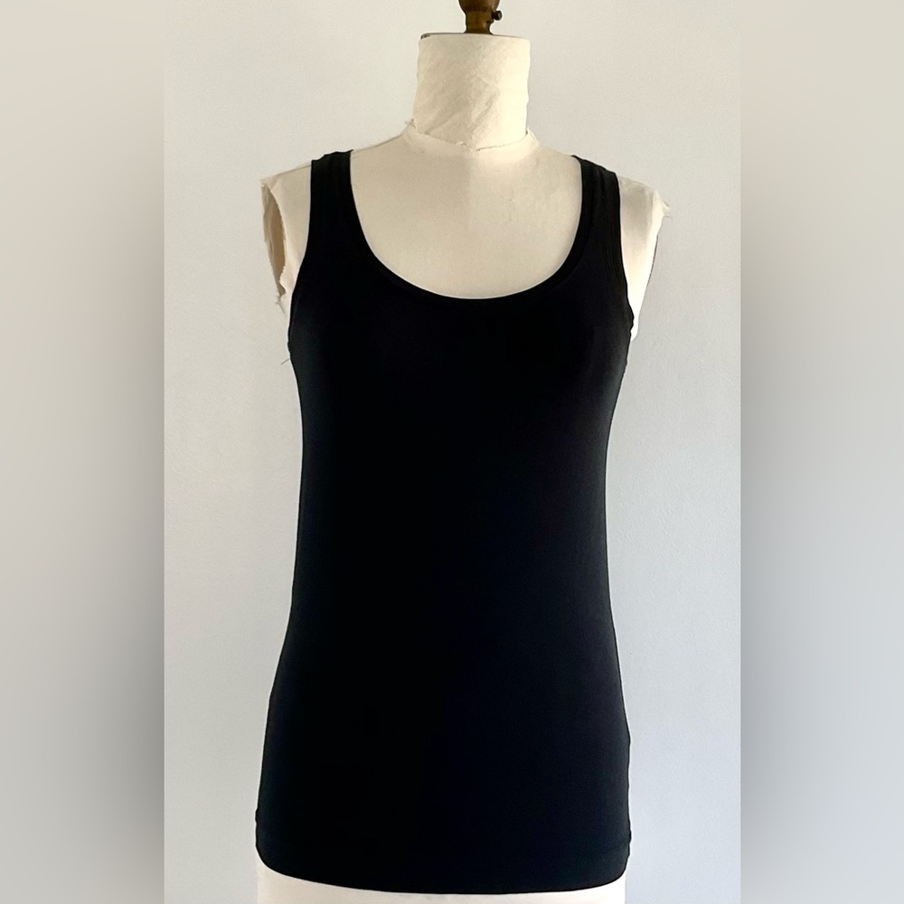 GapBody Pure Body Tank Top. Black. Medium NWOT